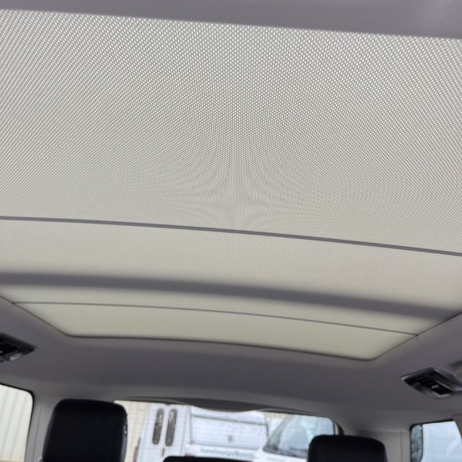 2021 Land Rover Range Rover Westminster SWB photo