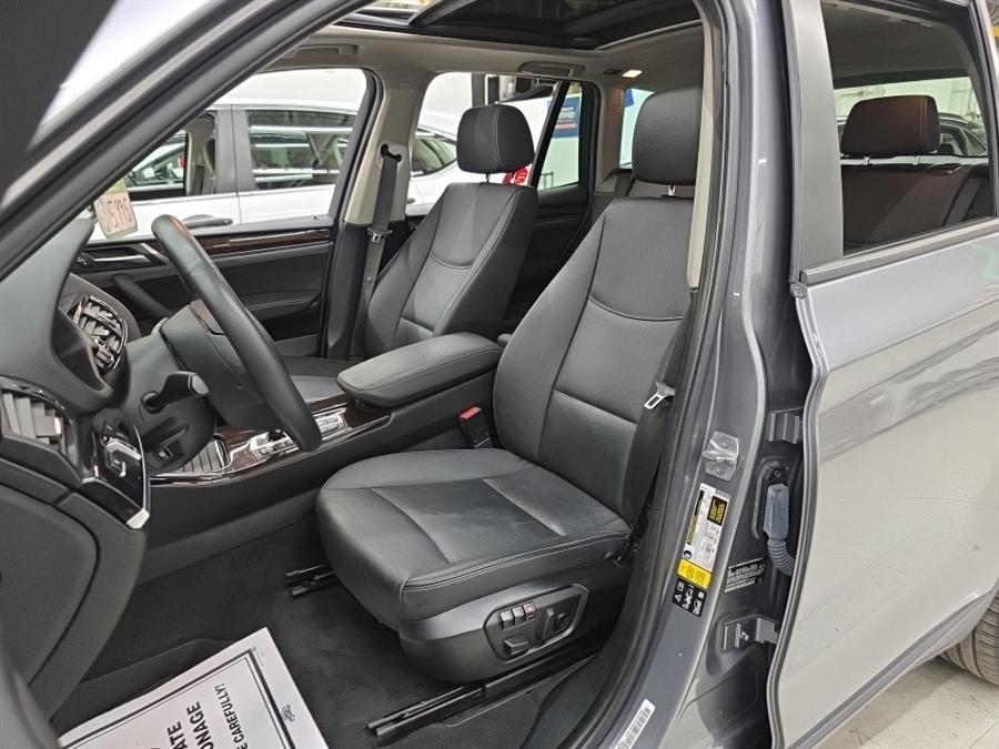 2017 BMW X3 xDrive28i Sports Activity Vehi photo