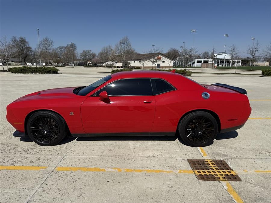 2016 Dodge Challenger R/T Scat Pack photo