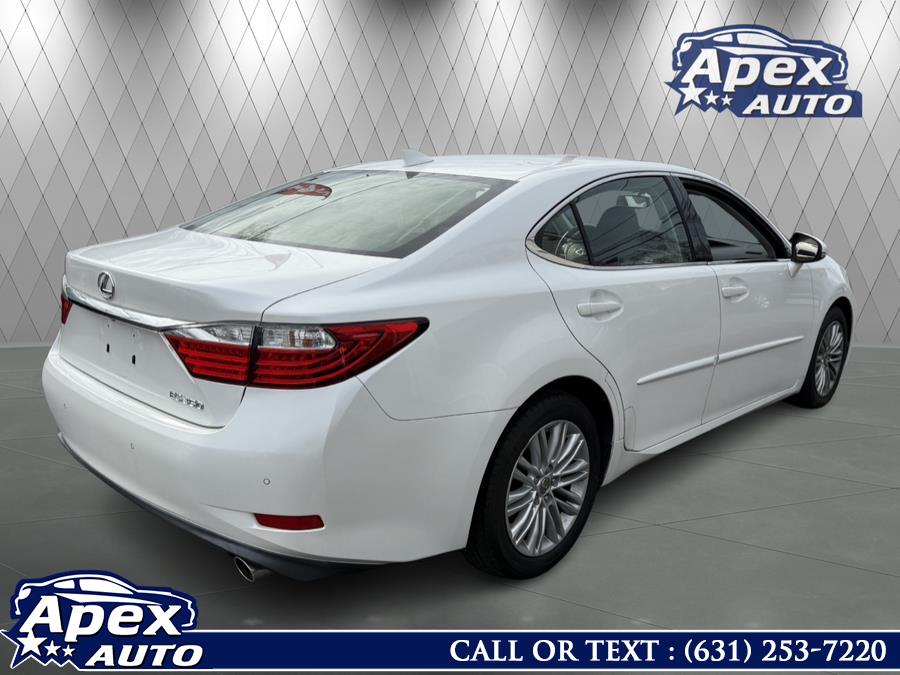 2015 Lexus ES 350 photo