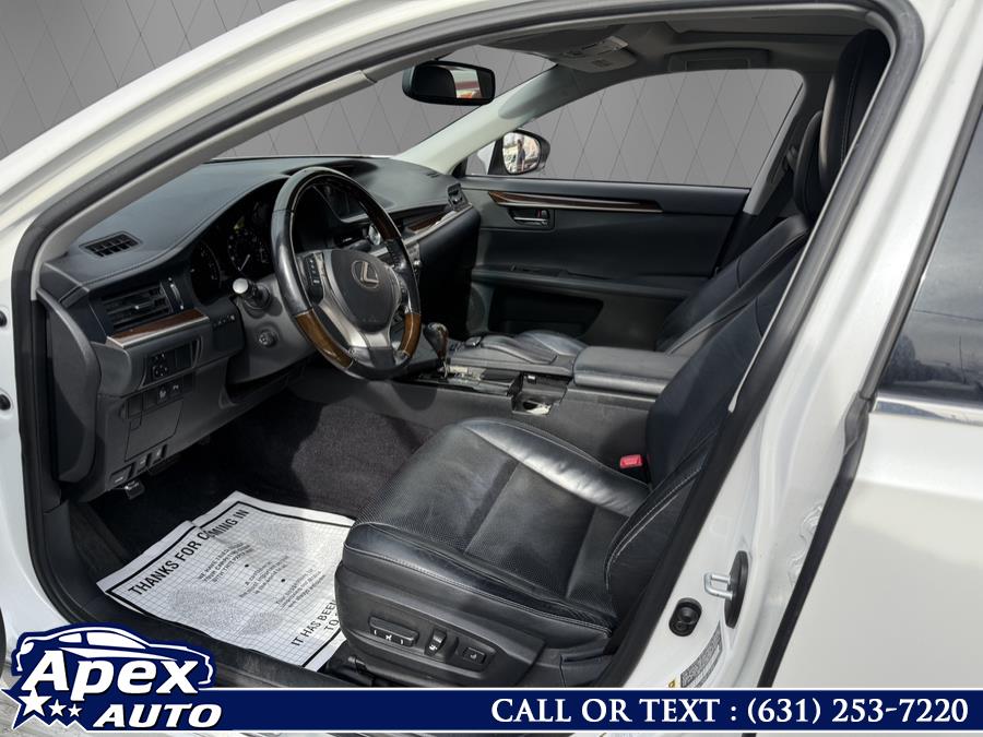 2015 Lexus ES 350 photo