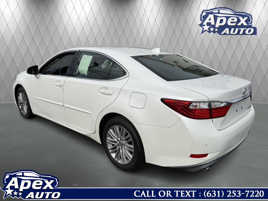 2015 Lexus ES 350 photo