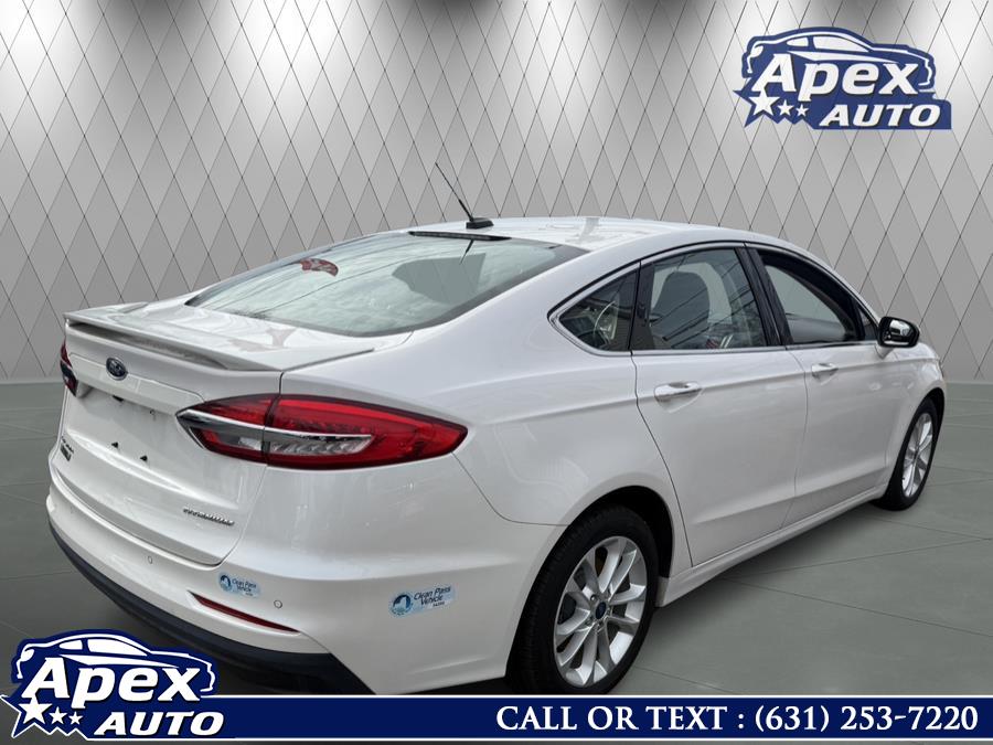 2019 Ford Fusion Energi Titanium FWD photo