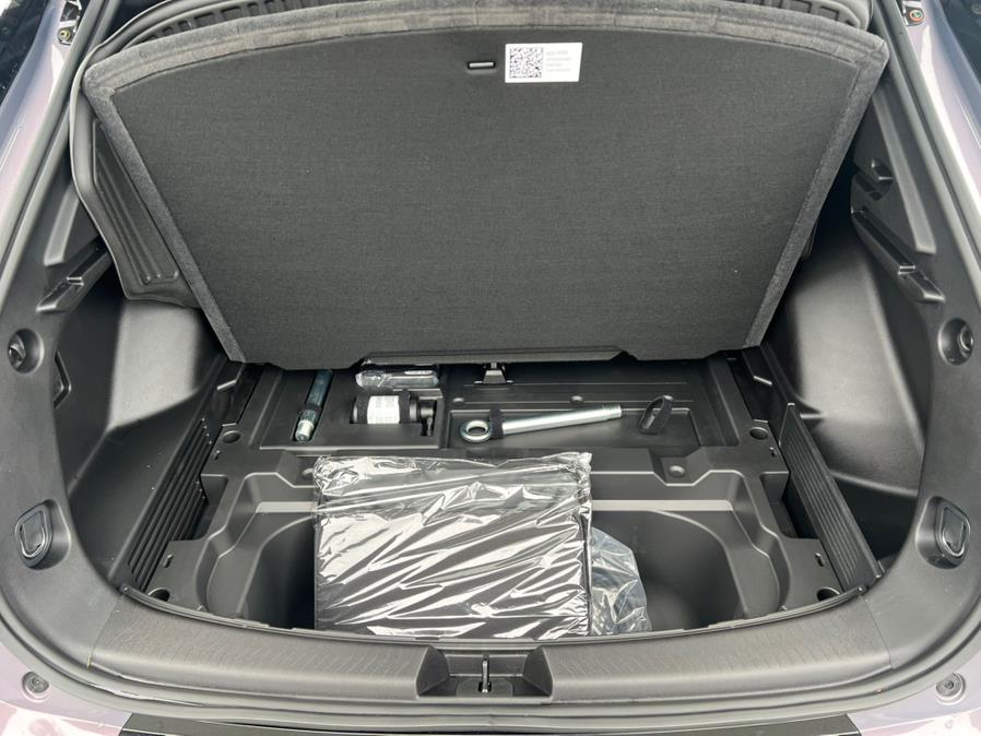 2024 Chevrolet Equinox EV 2LT FWD photo