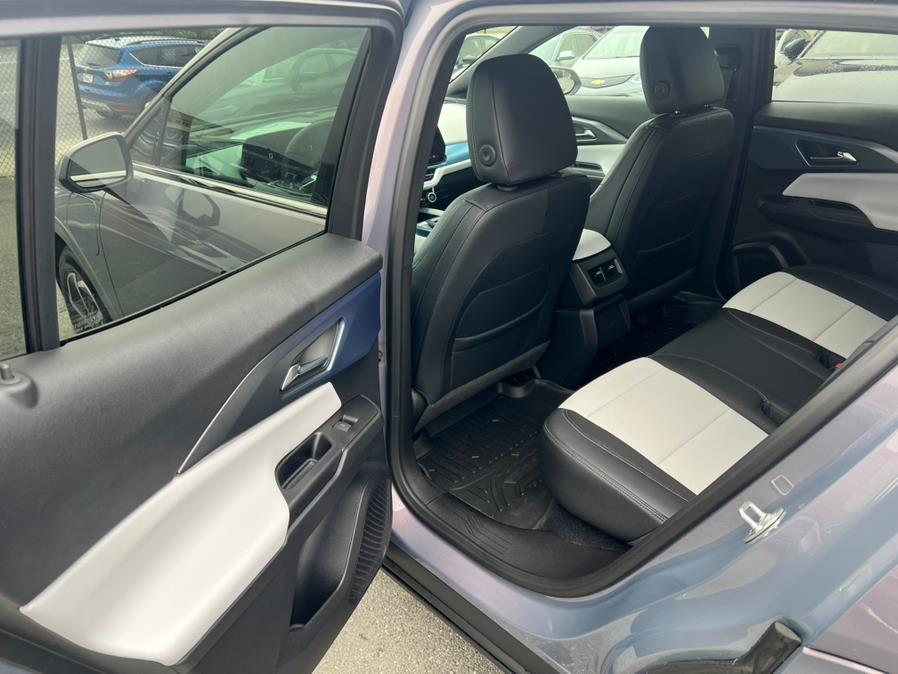 2024 Chevrolet Equinox EV 2LT FWD photo