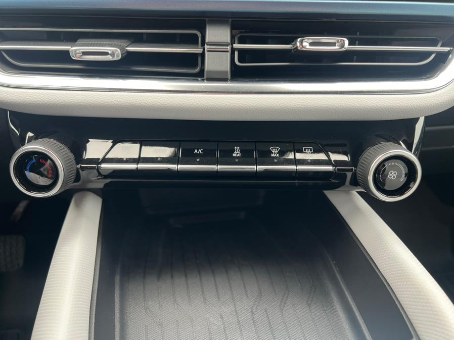 2024 Chevrolet Equinox EV 2LT FWD photo
