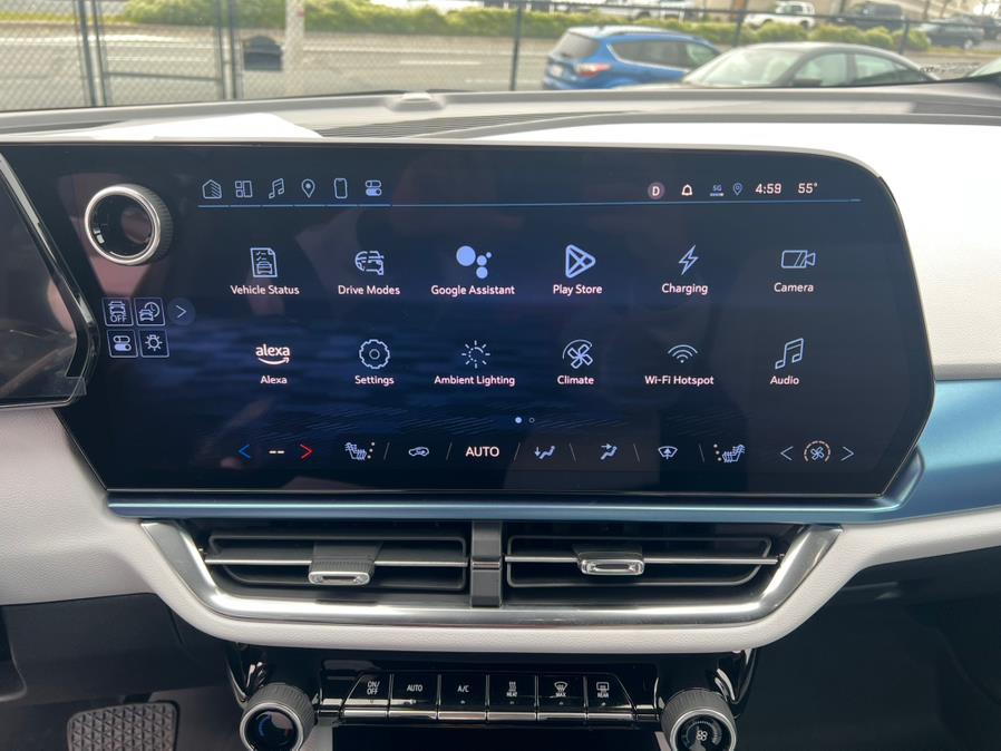 2024 Chevrolet Equinox EV 2LT FWD photo