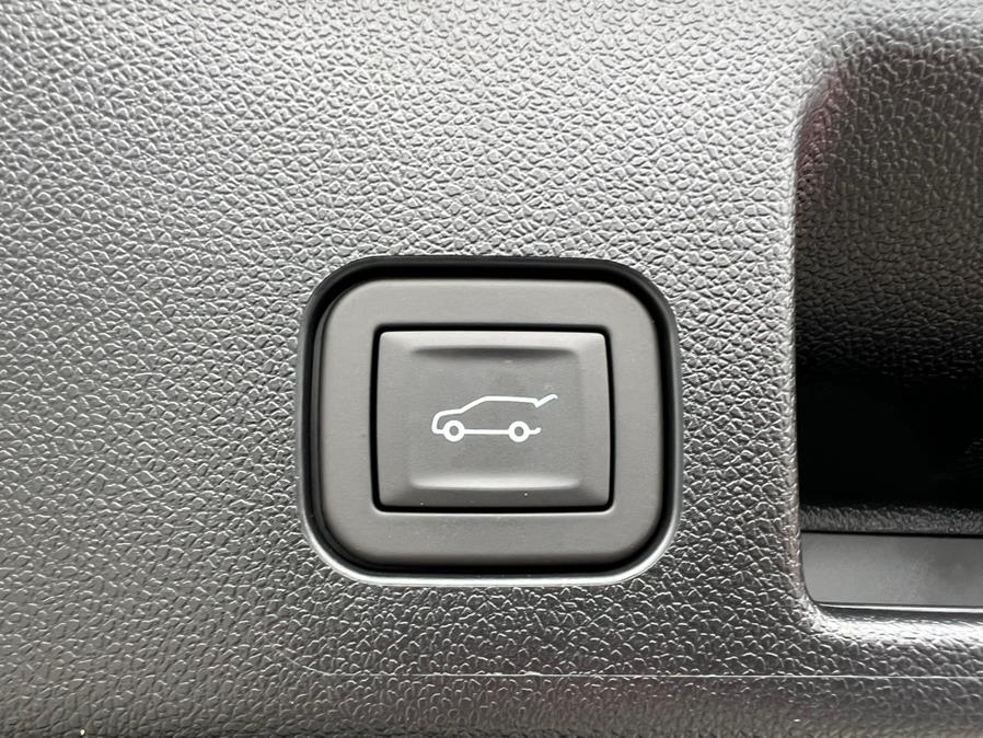 2024 Chevrolet Equinox EV 2LT FWD photo