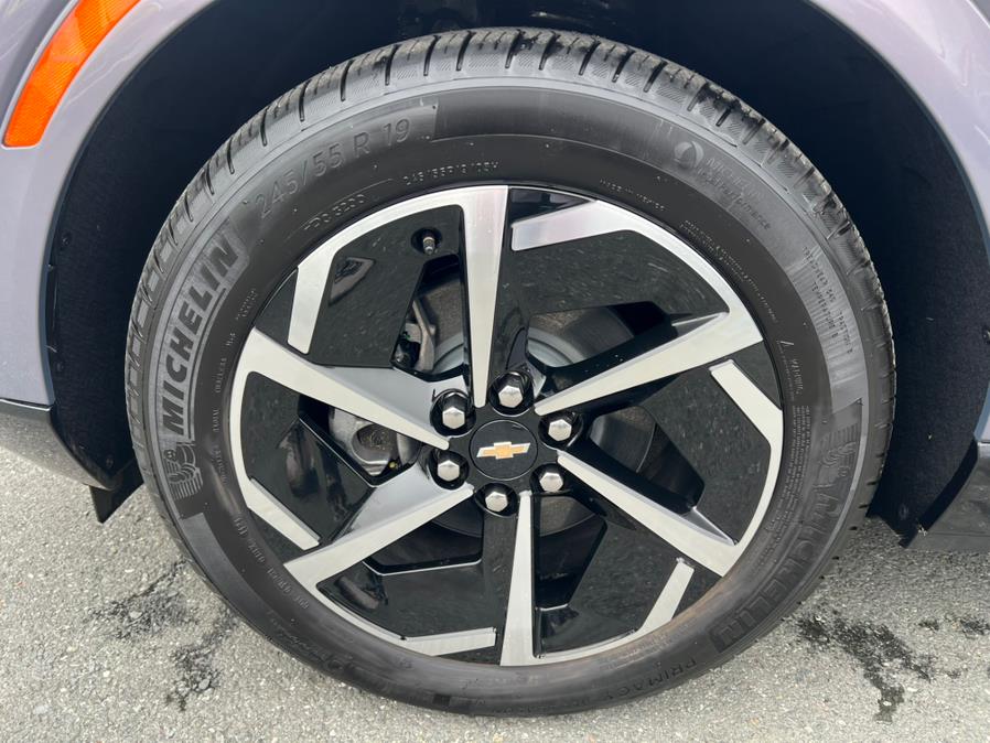 2024 Chevrolet Equinox EV 2LT FWD photo
