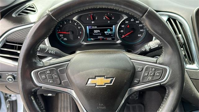 2018 Chevrolet Malibu LT photo