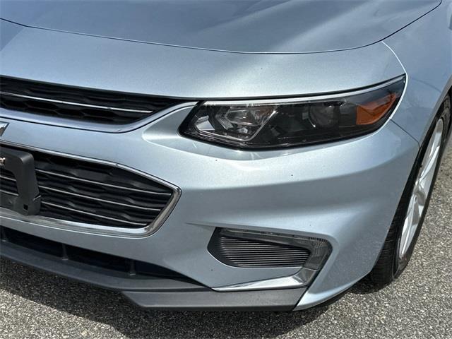 2018 Chevrolet Malibu LT photo