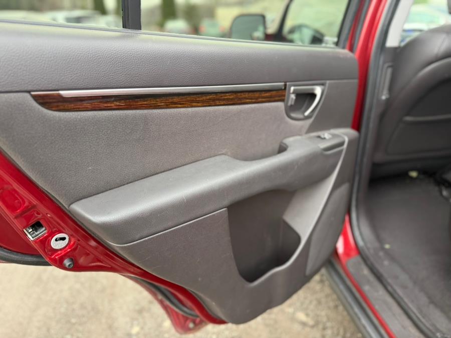 2010 Hyundai Santa Fe SE photo