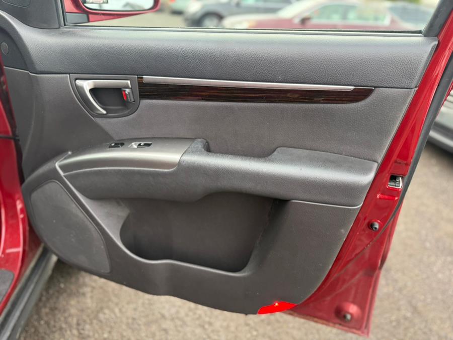2010 Hyundai Santa Fe SE photo