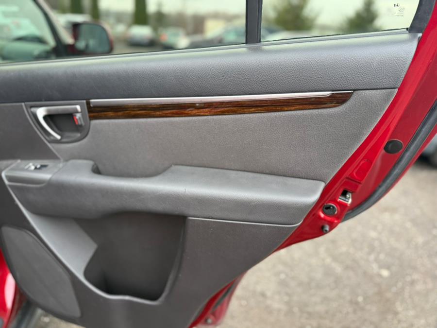 2010 Hyundai Santa Fe SE photo