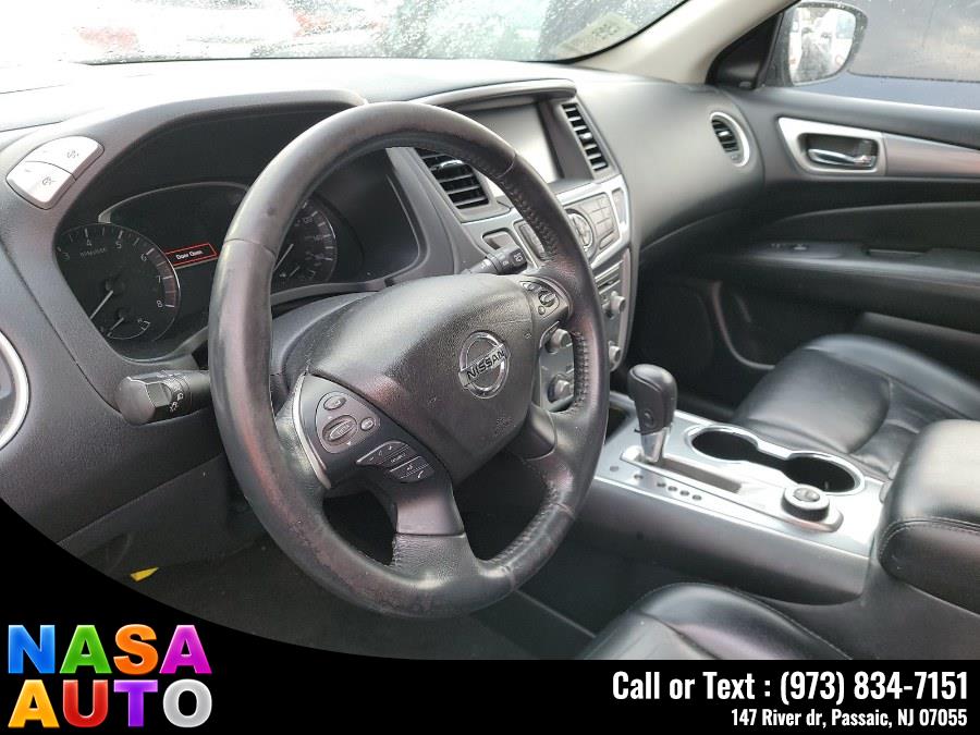 2018 Nissan Pathfinder 4x4 SL photo