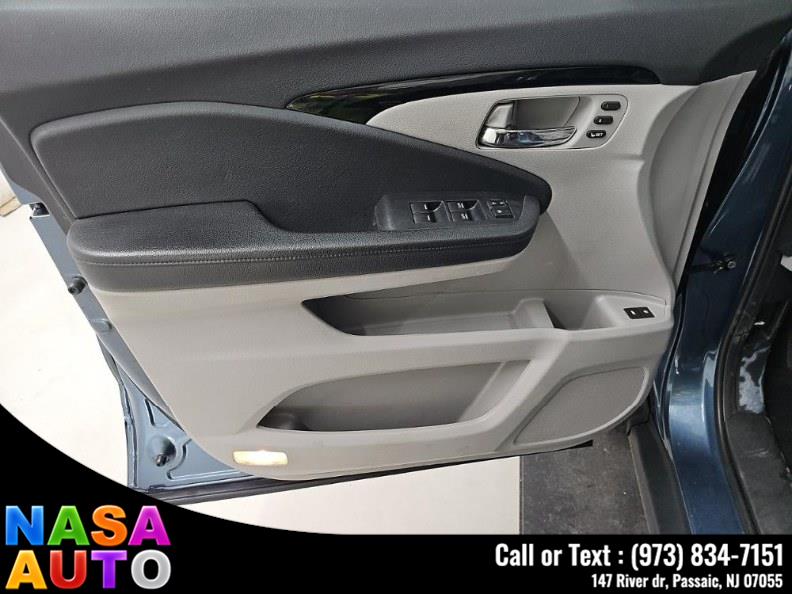 2022 Honda Pilot Elite AWD photo