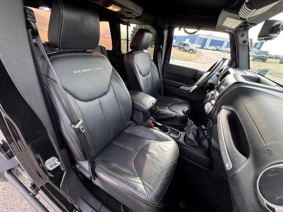2015 Jeep Wrangler Unlimited Rubicon photo