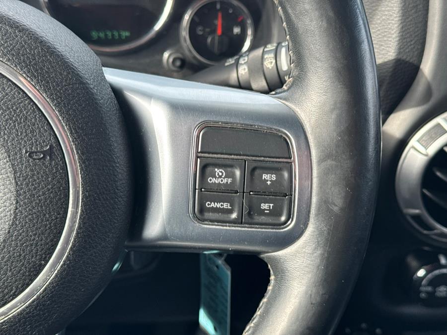2015 Jeep Wrangler Unlimited Rubicon photo