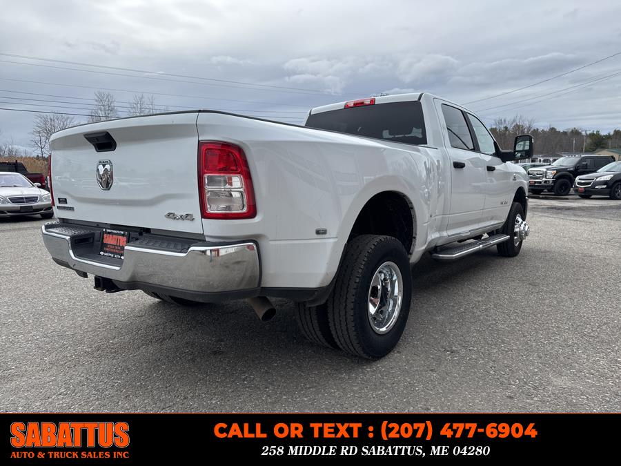 2024 RAM 3500 Big Horn 4x4 Crew Cab 8'' Box photo
