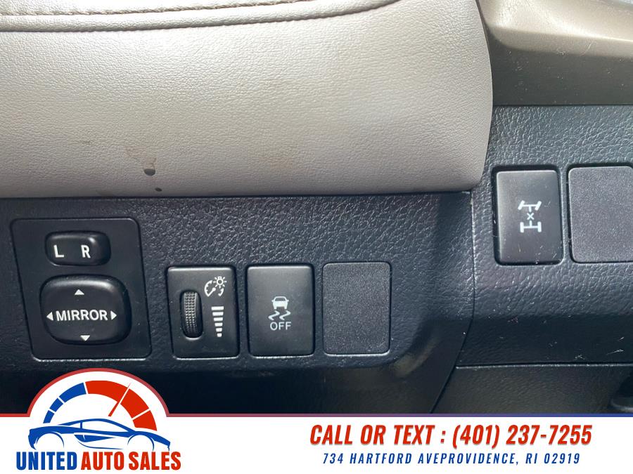 2013 Toyota RAV4 XLE photo