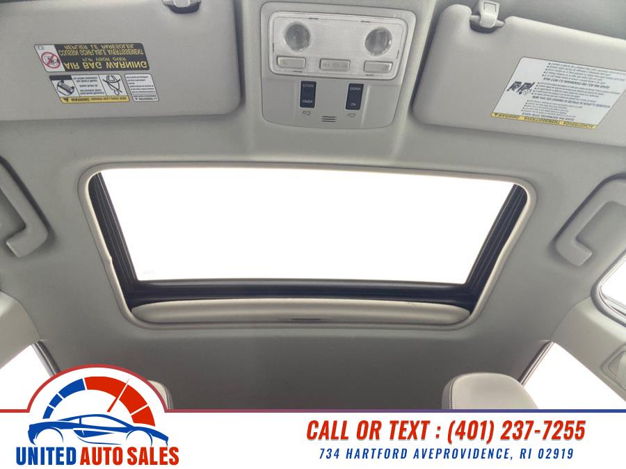 2013 Toyota RAV4 XLE photo