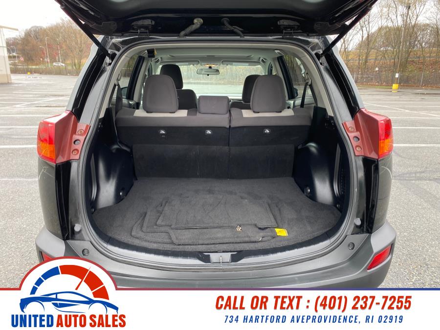 2013 Toyota RAV4 XLE photo