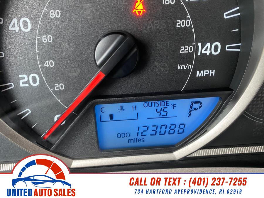 2013 Toyota RAV4 XLE photo