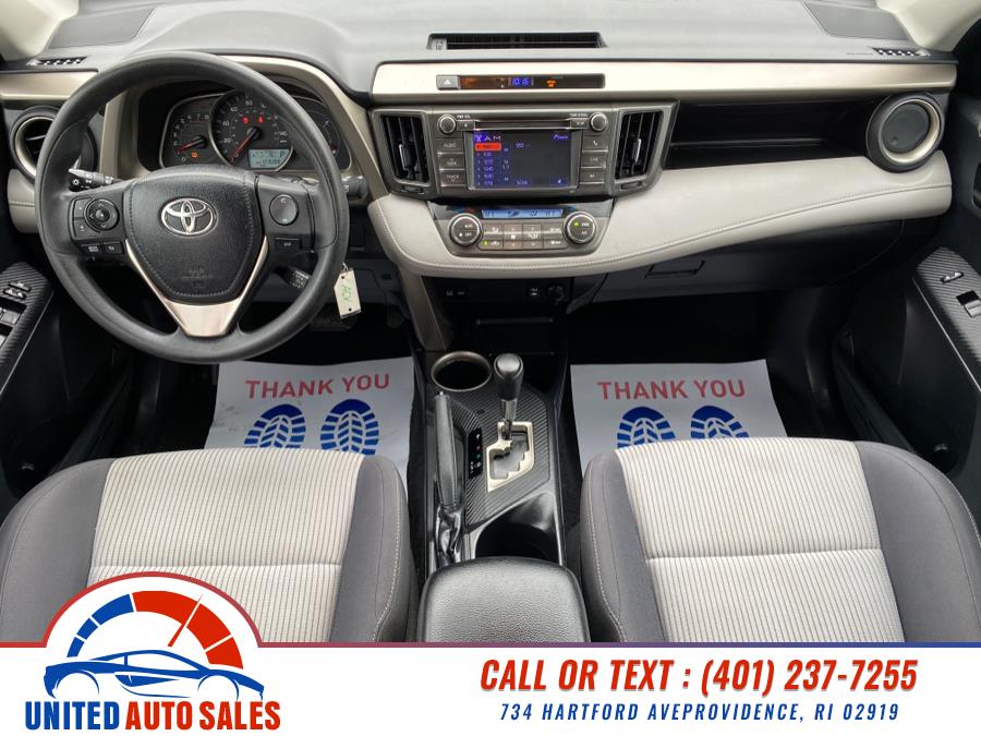 2013 Toyota RAV4 XLE photo