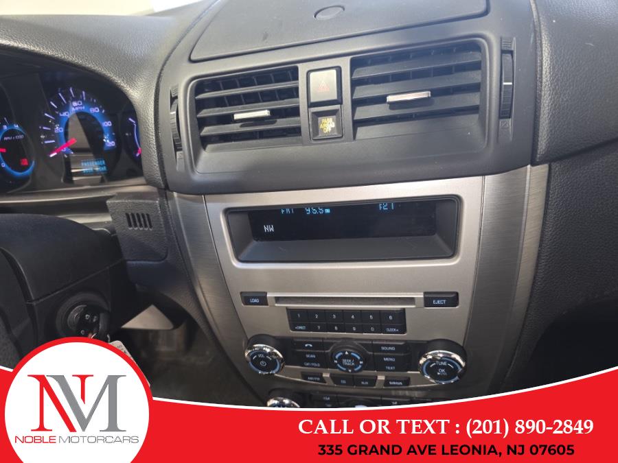 2012 Ford Fusion SE photo