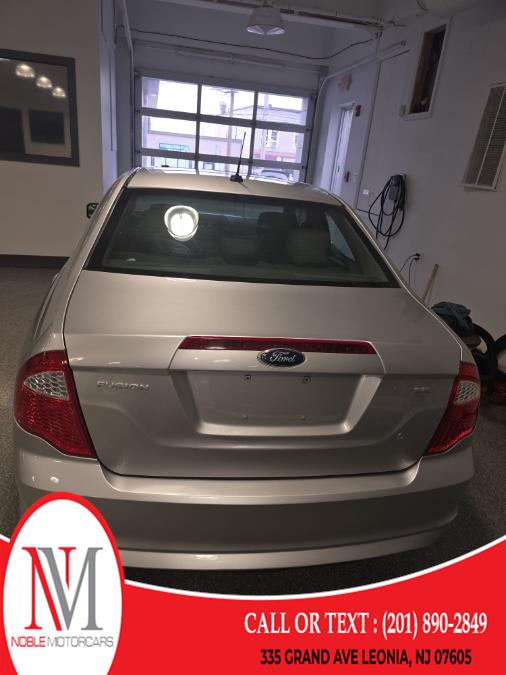 2012 Ford Fusion SE photo