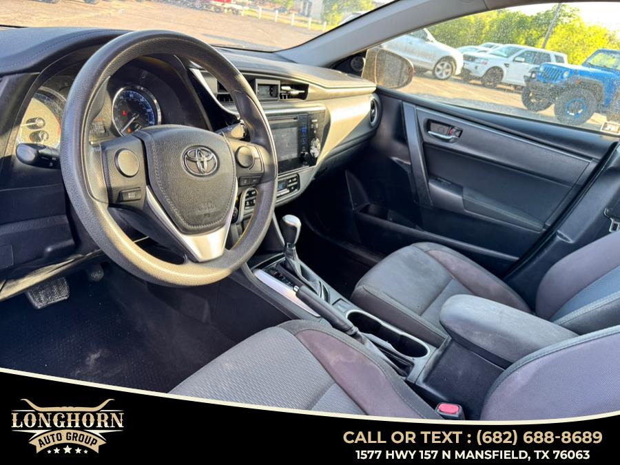 2017 Toyota Corolla SE CVT (Natl) photo