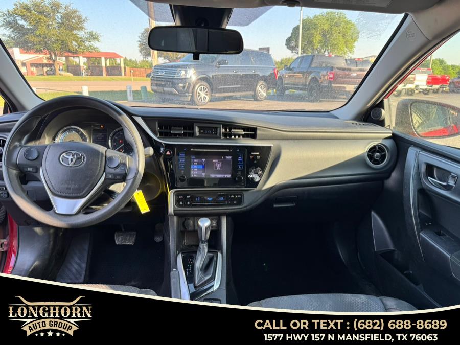 2017 Toyota Corolla SE CVT (Natl) photo