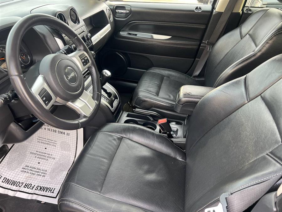 2016 Jeep Compass Latitude 4x4 4dr SUV photo
