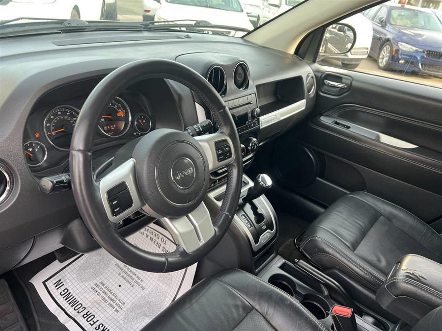 2016 Jeep Compass Latitude 4x4 4dr SUV photo