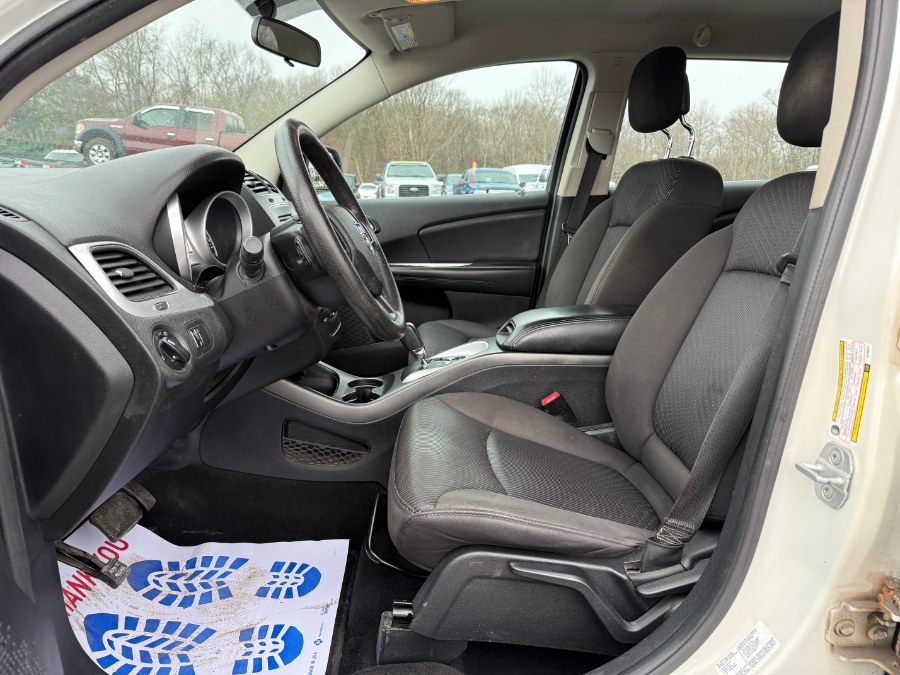 2013 Dodge Journey SE photo
