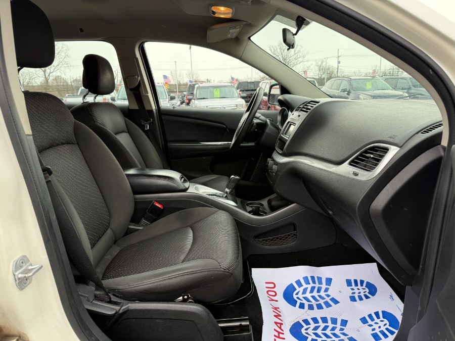 2013 Dodge Journey SE photo