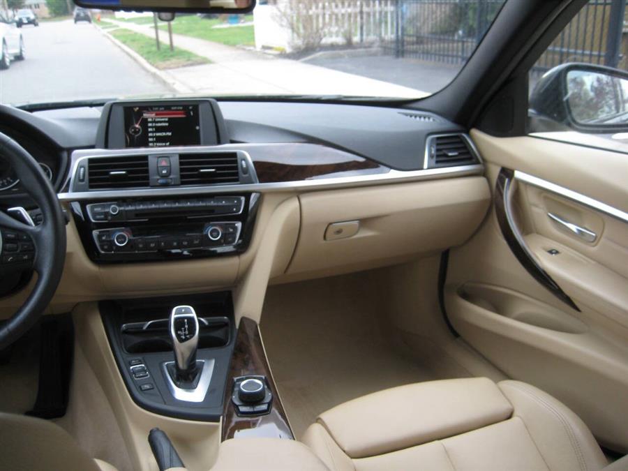 2016 BMW 3-Series 328i xDrive AWD 4dr Sedan SULE photo