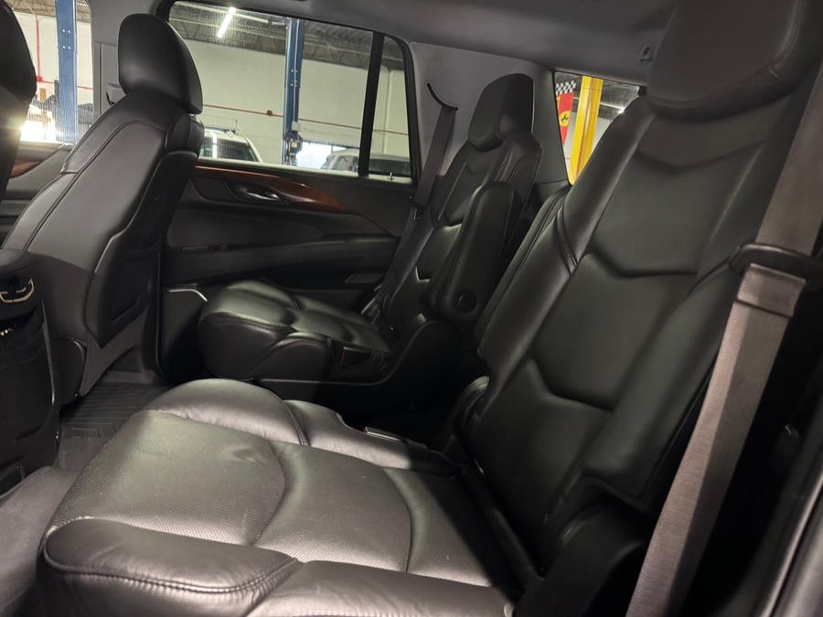 2016 Cadillac Escalade 4WD 4dr Luxury Collection photo