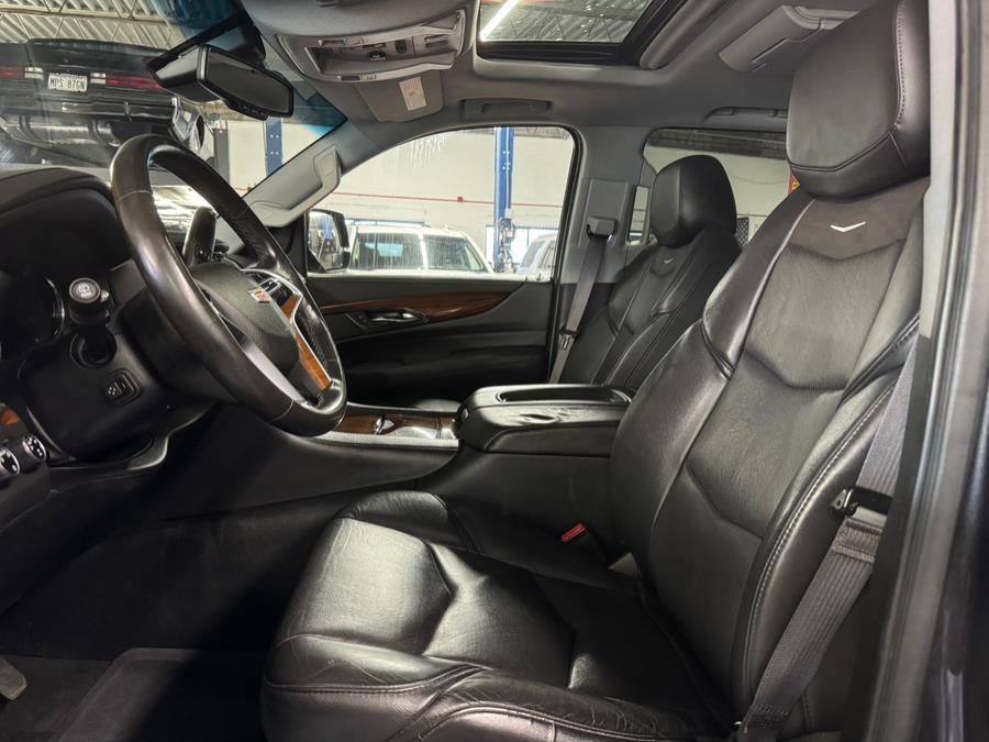 2016 Cadillac Escalade 4WD 4dr Luxury Collection photo