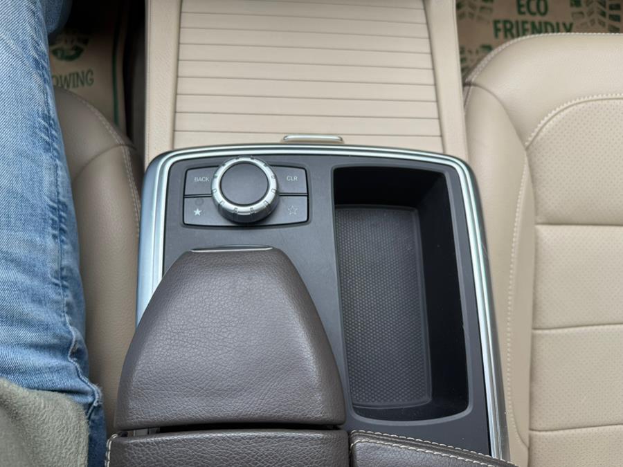 2014 Mercedes-Benz M-Class ML350 4MATIC photo