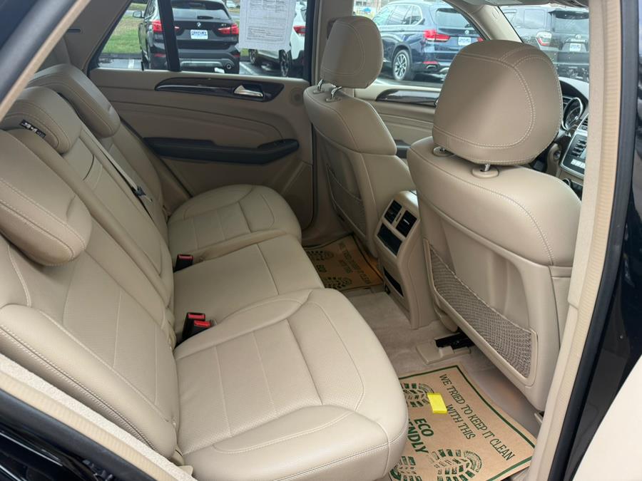 2014 Mercedes-Benz M-Class ML350 4MATIC photo