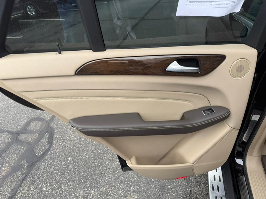 2014 Mercedes-Benz M-Class ML350 4MATIC photo