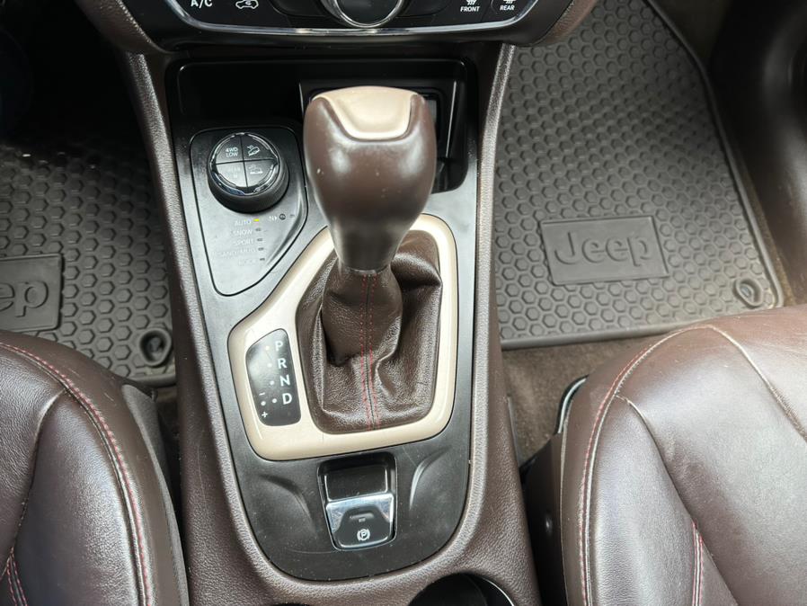 2014 Jeep Cherokee Trailhawk photo