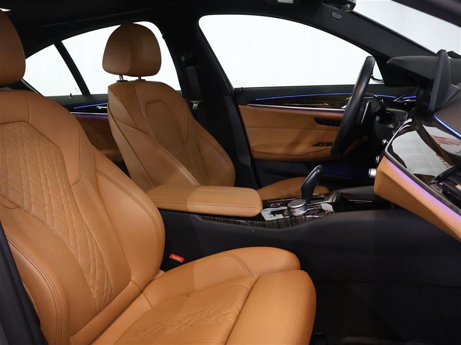 2022 BMW 5-Series 530 XI photo