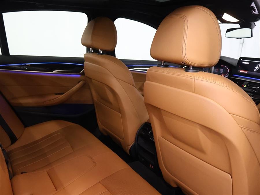 2022 BMW 5-Series 530 XI photo