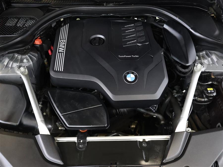 2022 BMW 5-Series 530 XI photo