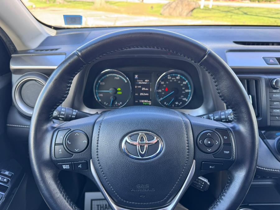 2017 Toyota RAV4 Hybrid Limited AWD (Natl) photo