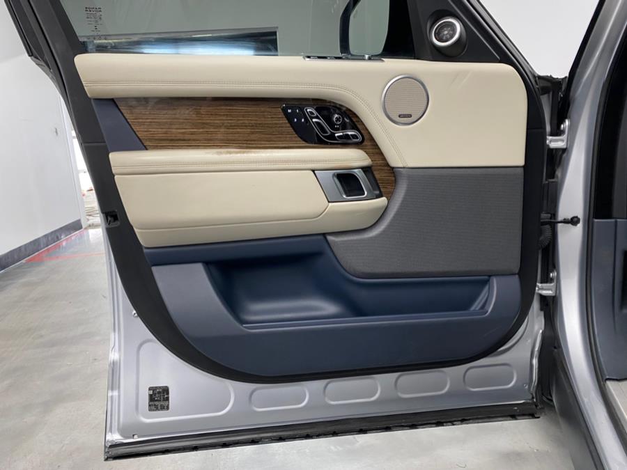 2019 Land Rover Range Rover V8 Supercharged SWB photo