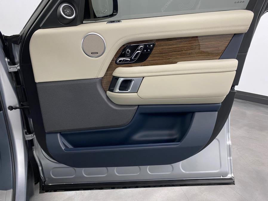 2019 Land Rover Range Rover V8 Supercharged SWB photo