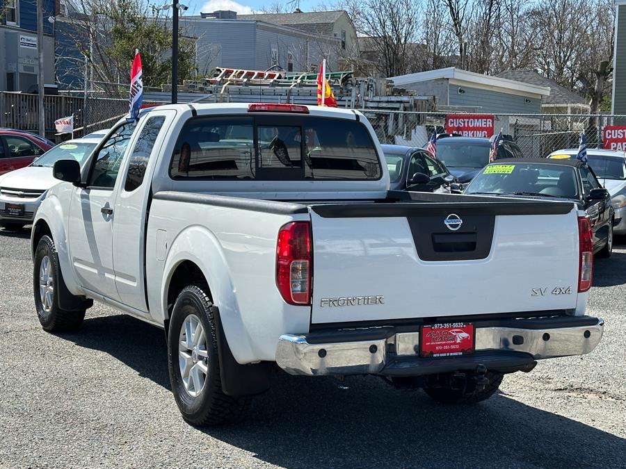 2021 Nissan Frontier King Cab 4x4 SV Auto photo